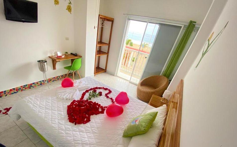 Whale House Hotel Пуэрто-Лопес Экстерьер фото