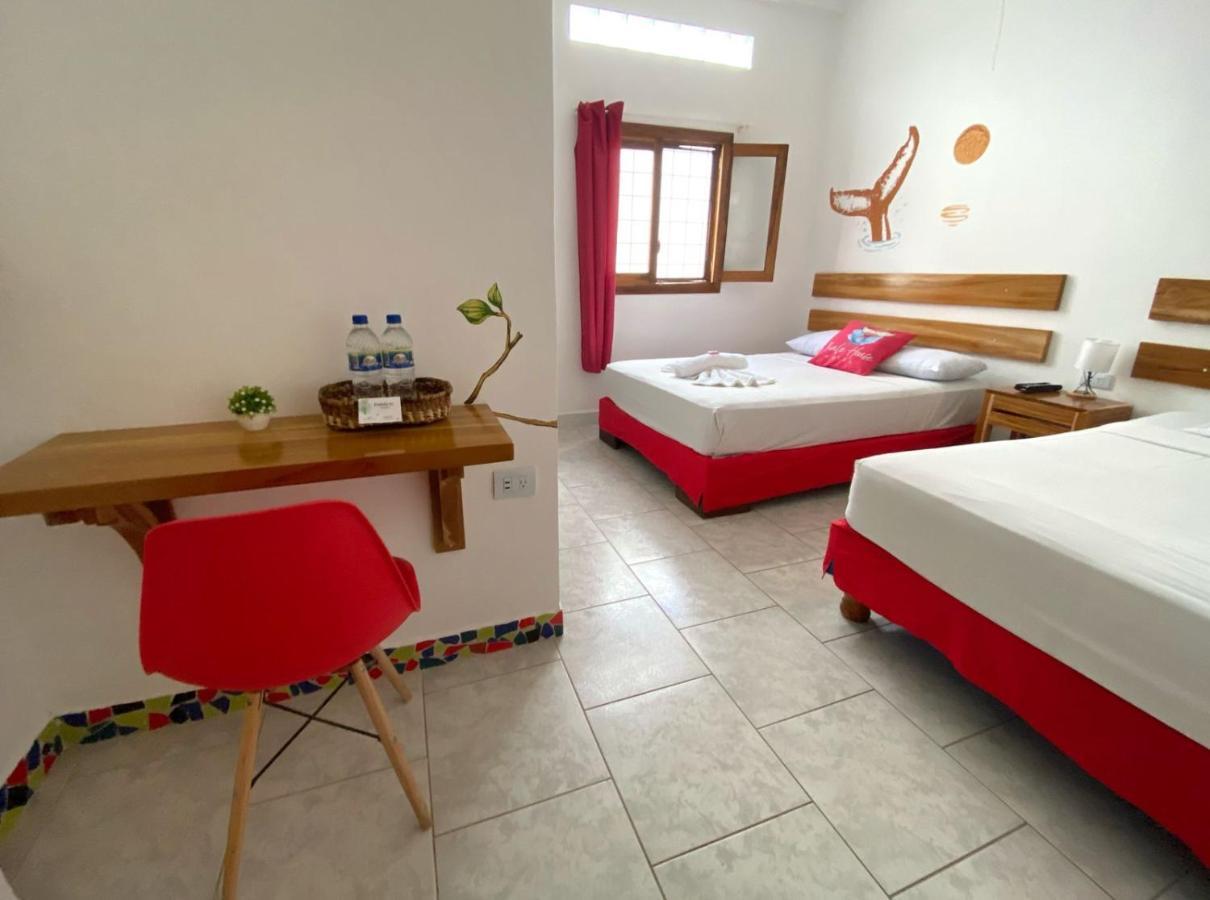 Whale House Hotel Пуэрто-Лопес Экстерьер фото